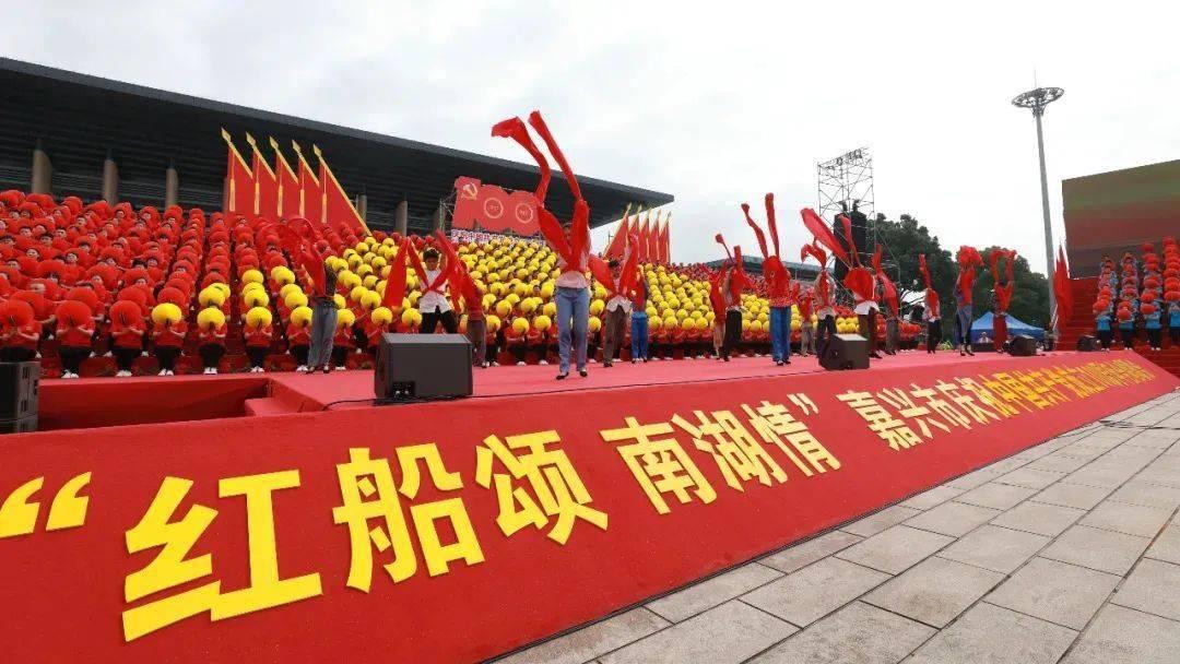《要久久爱》开局即爆，杨紫能否再发挥她的扛剧能力？